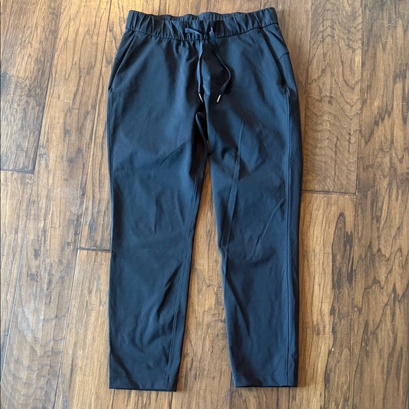 Lululemon women’s On the Fly Pant - Picture 1 of 1